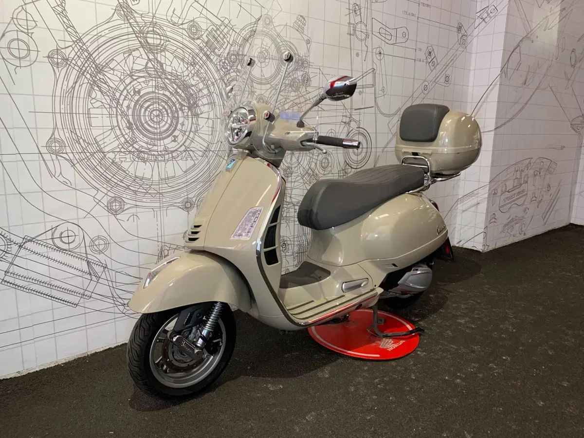 Vespa GTS 310 Super (2025 - 26) (4)