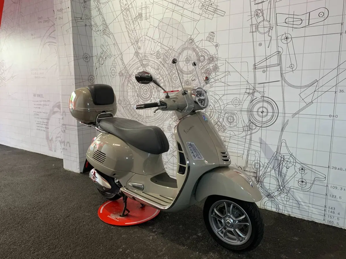 Vespa GTS 310 Super (2025 - 26) (3)