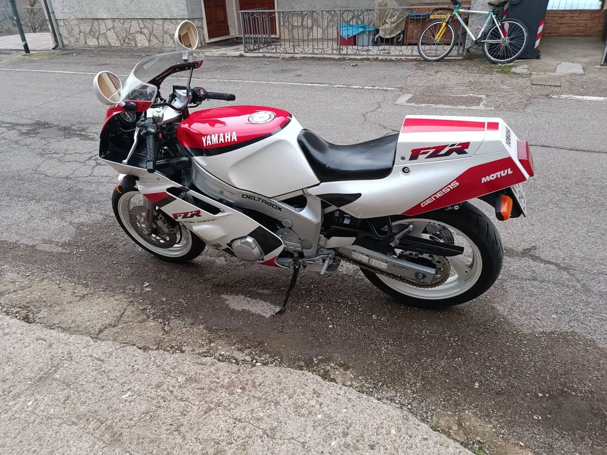 Yamaha fzr 600 (7)