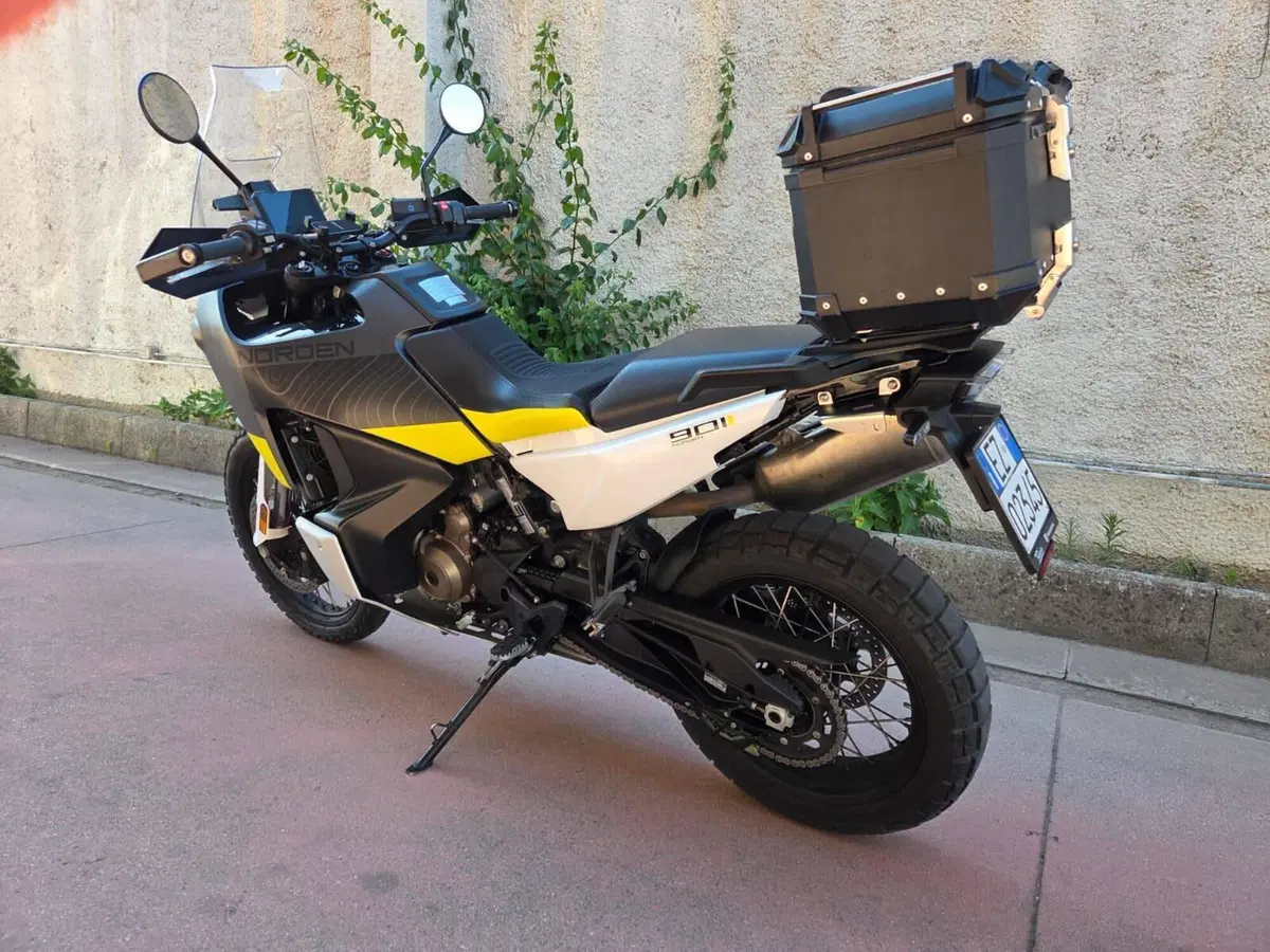 Husqvarna Norden 901 (2022 - 26) (5)