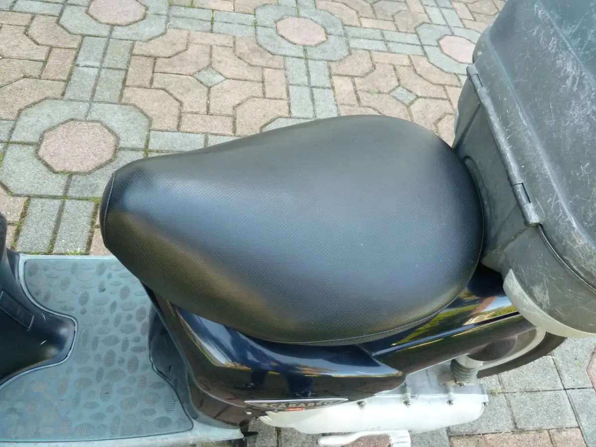 Aprilia Scarabeo 50 (2000 - 02) (3)