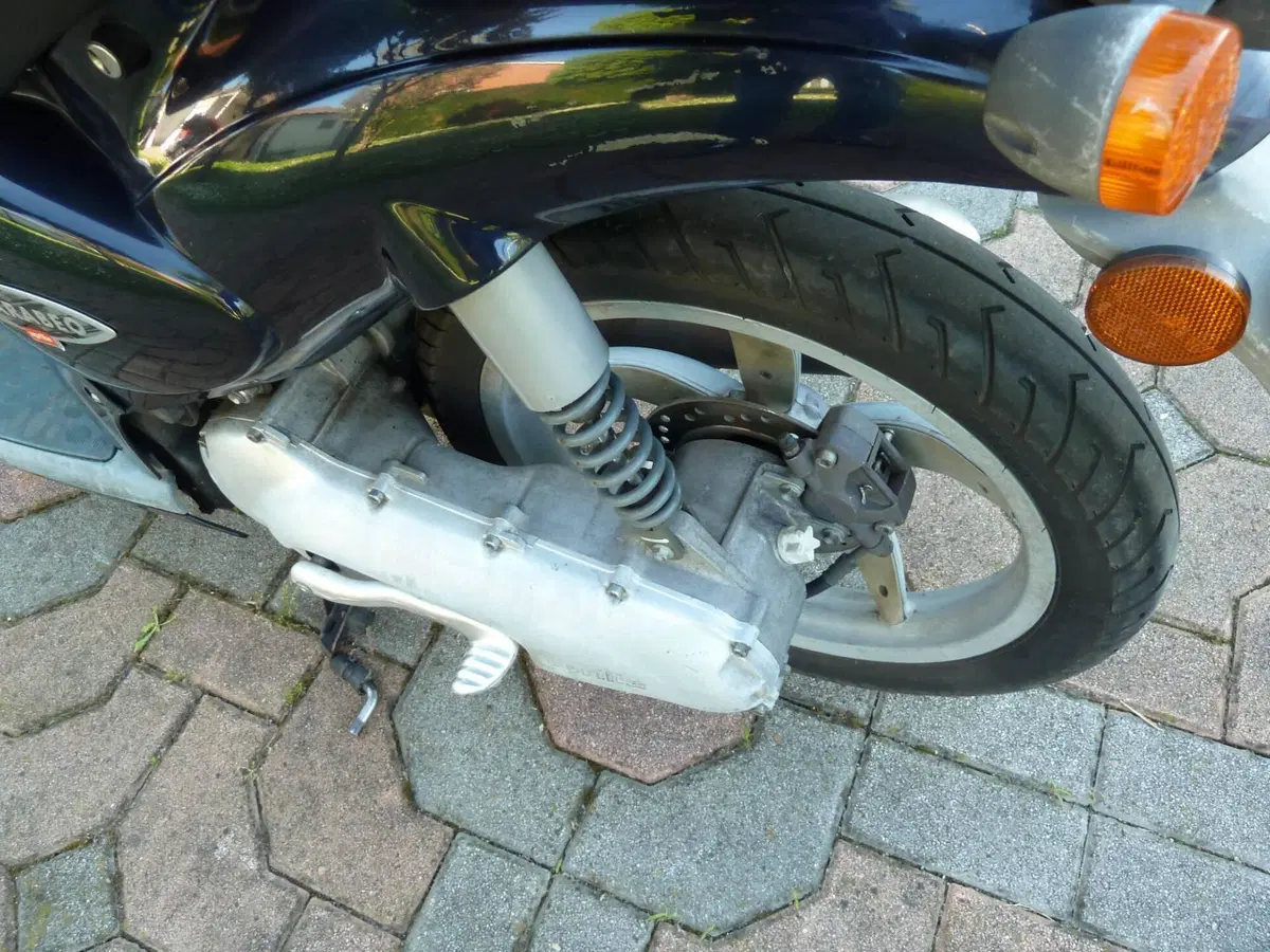 Aprilia Scarabeo 50 (2000 - 02) (4)