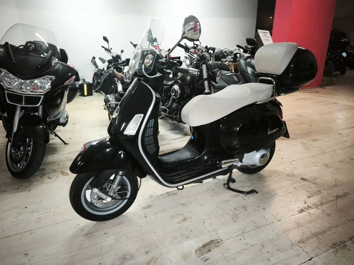 Vespa GTS 250 i.e. (3)