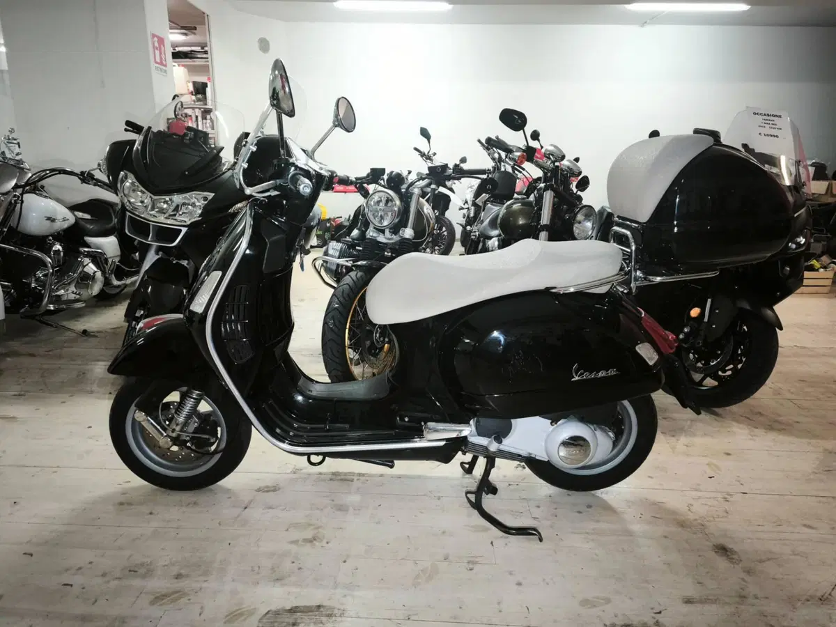 Vespa GTS 250 i.e. (4)