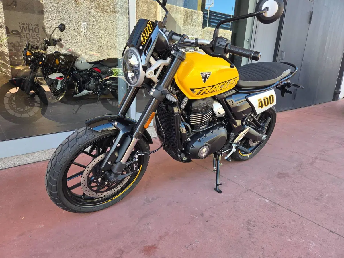 Triumph Tracker 400 (2026) (6)