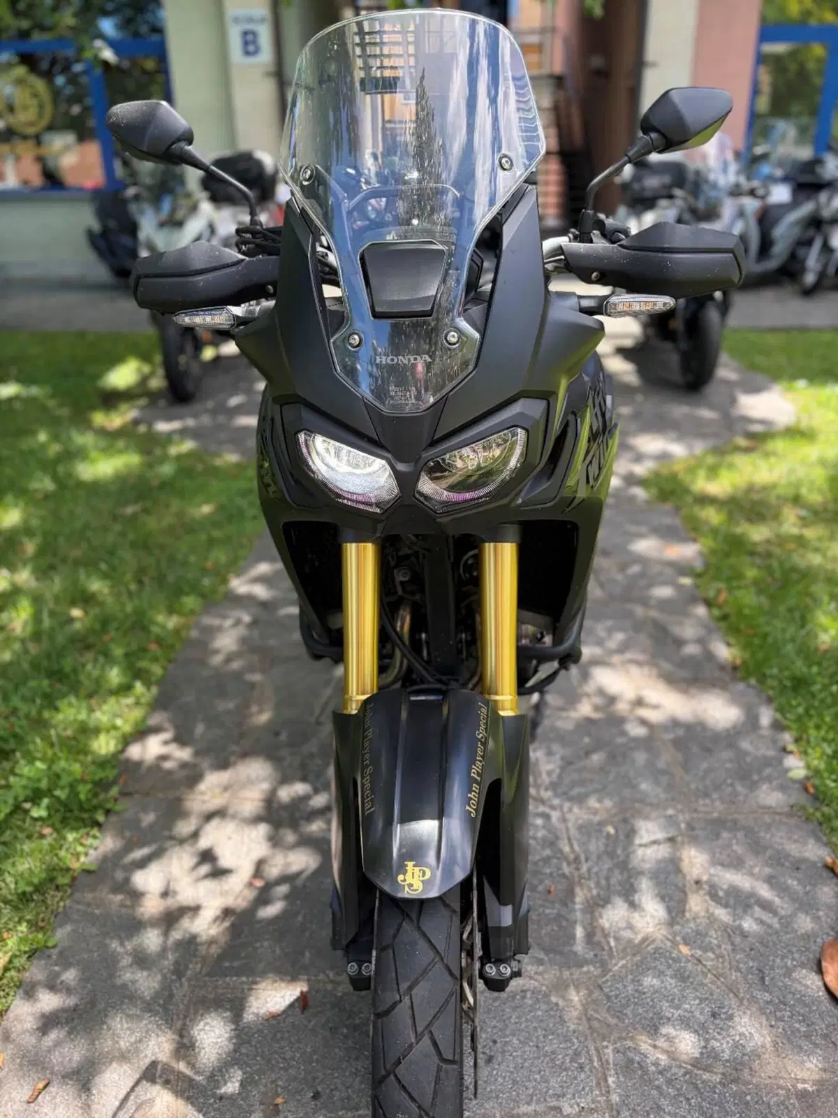 Honda Africa Twin CRF 1000L DCT ABS (2016 - 17) (3)