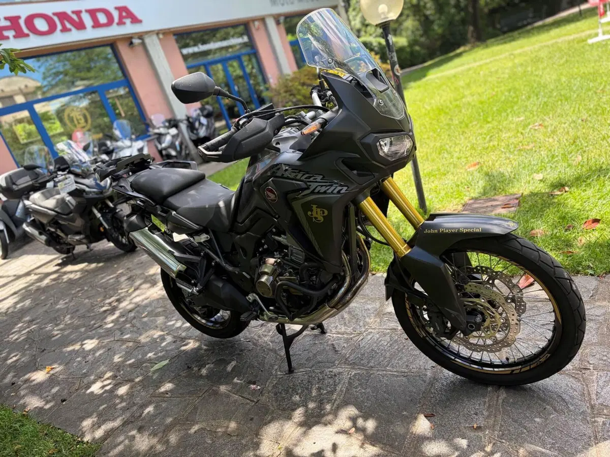 Honda Africa Twin CRF 1000L DCT ABS (2016 - 17) (4)