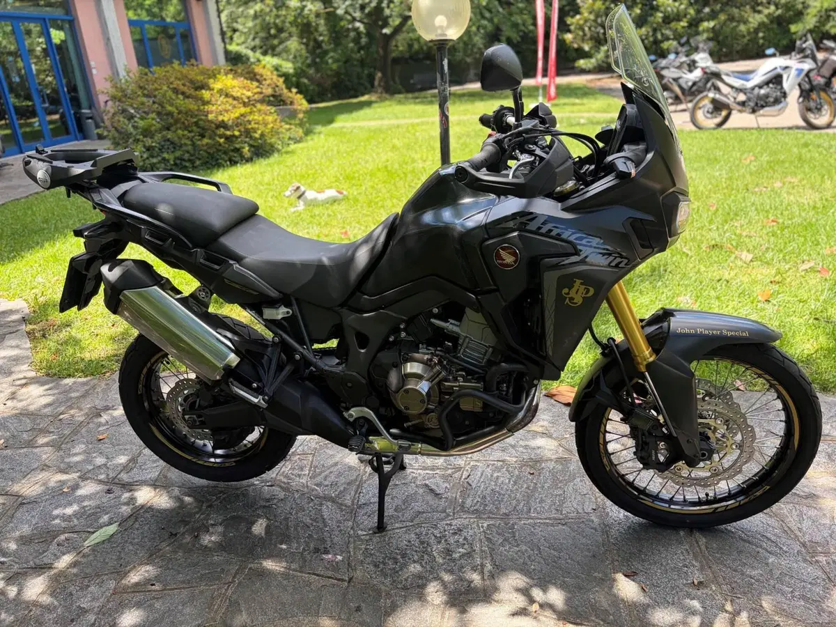 Honda Africa Twin CRF 1000L DCT ABS (2016 - 17) (5)