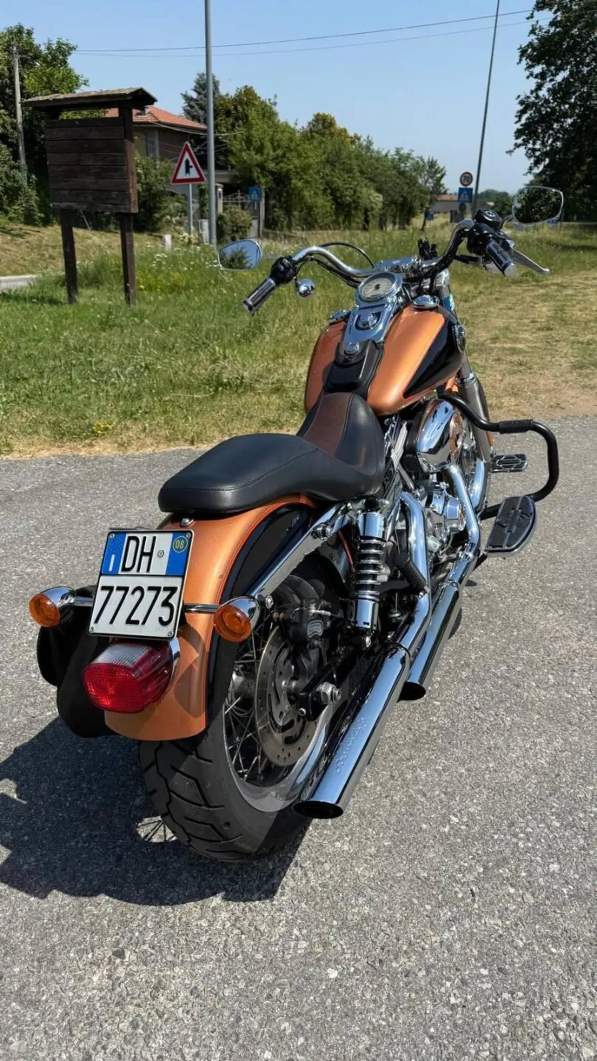 Harley-Davidson 1584 Super Glide Custom (2008 - 13) - FXDC (2)