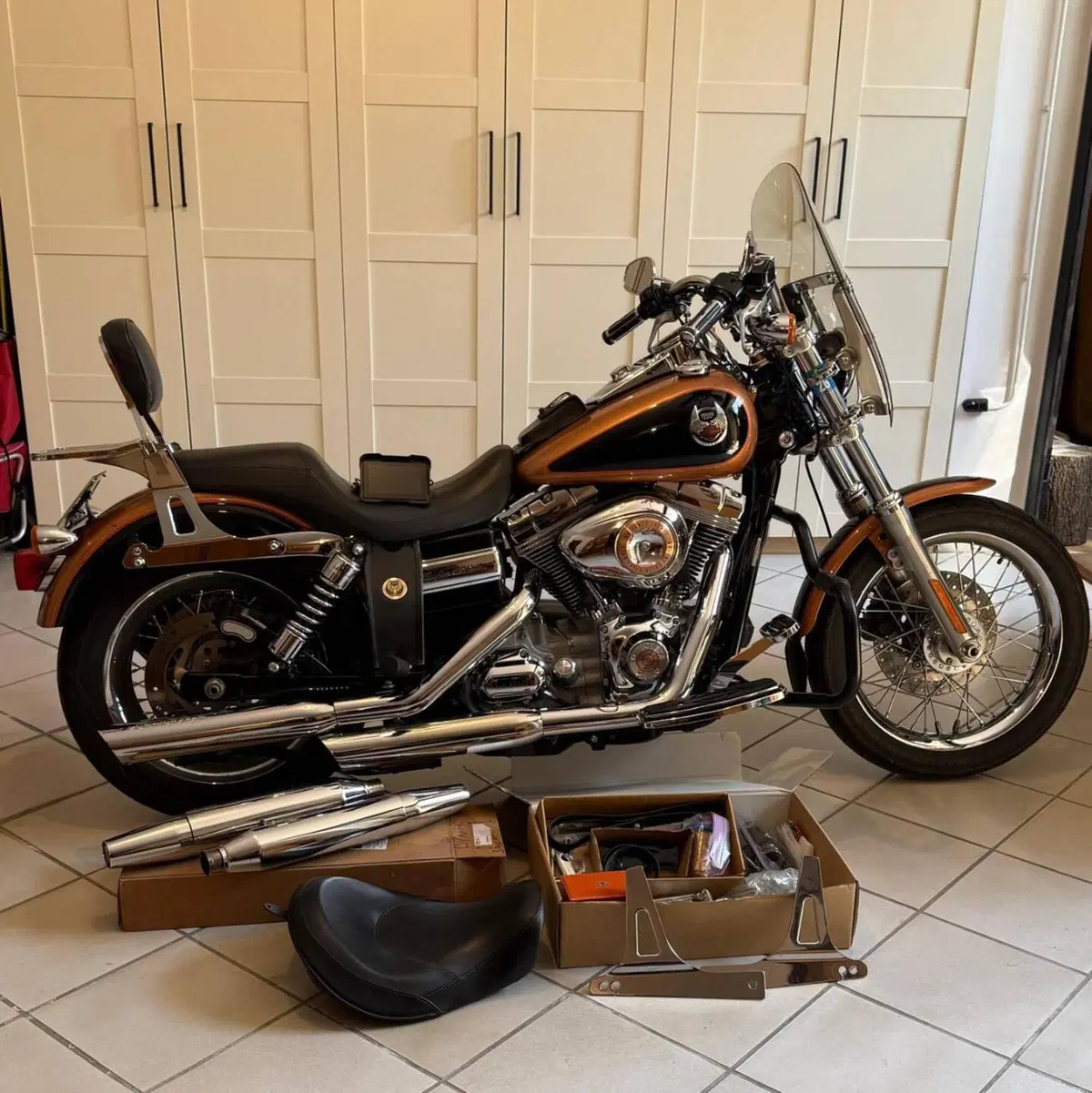 Harley-Davidson 1584 Super Glide Custom (2008 - 13) - FXDC (10)