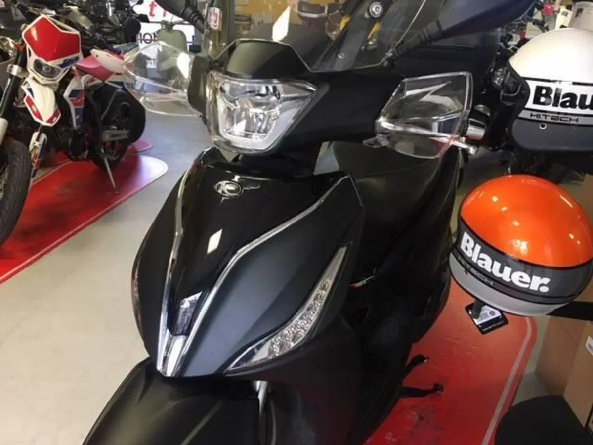 Kymco People 200i S (2021 - 26) (4)