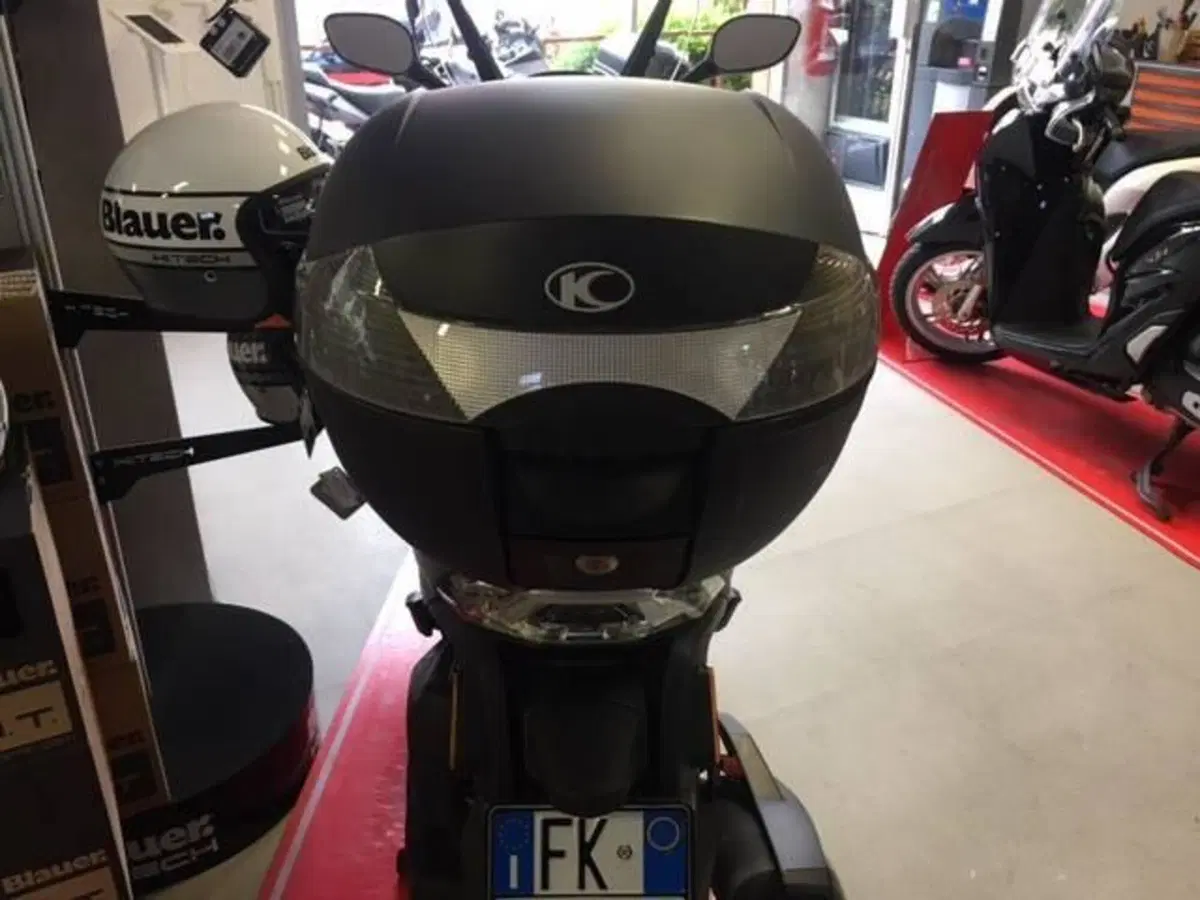 Kymco People 200i S (2021 - 26) (5)