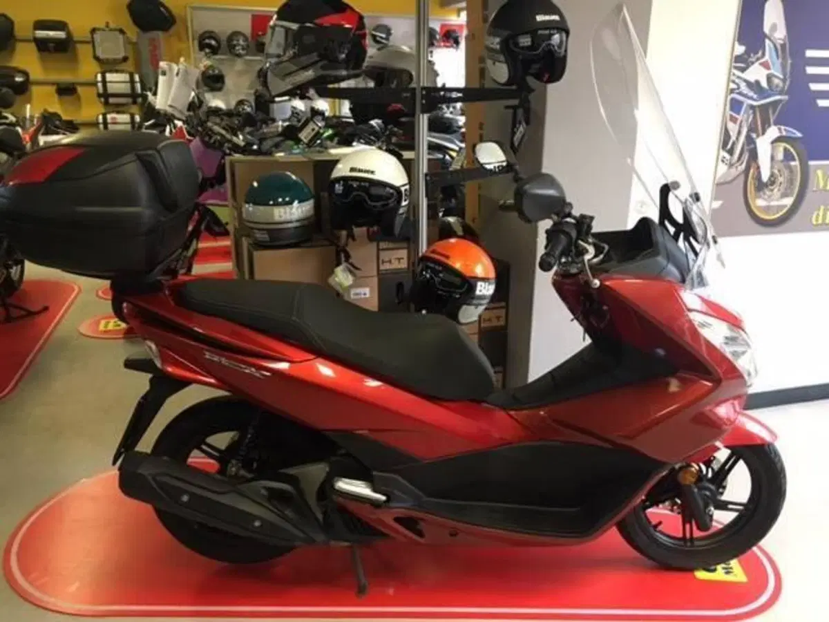 Honda PCX 125 (2017 - 18) (2)