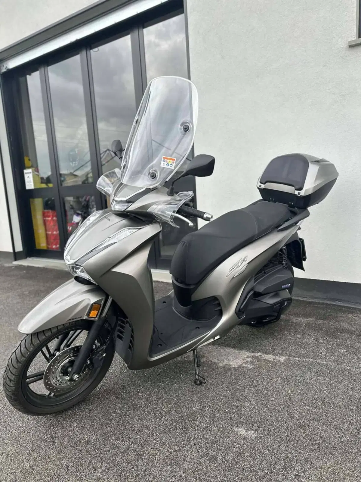 Honda SH 350 (2021 - 24) (2)