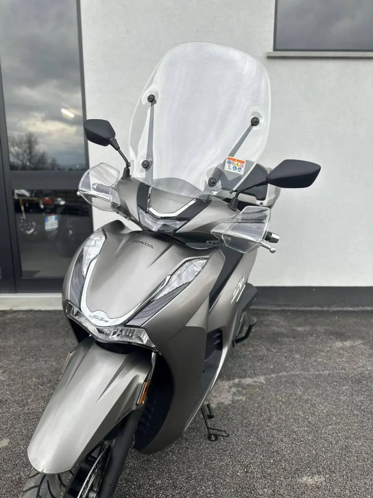 Honda SH 350 (2021 - 24) (9)