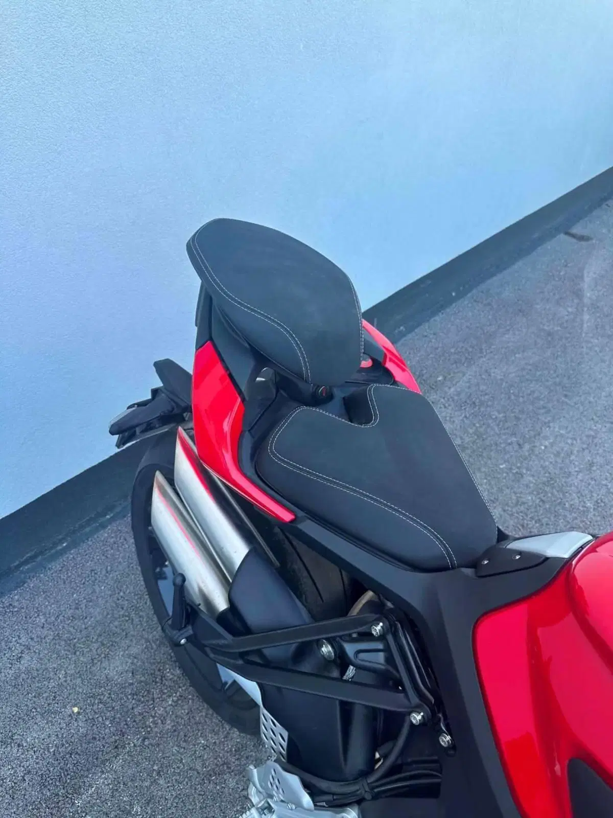 MV Agusta Brutale 1000 RS (2022 - 26) (2)