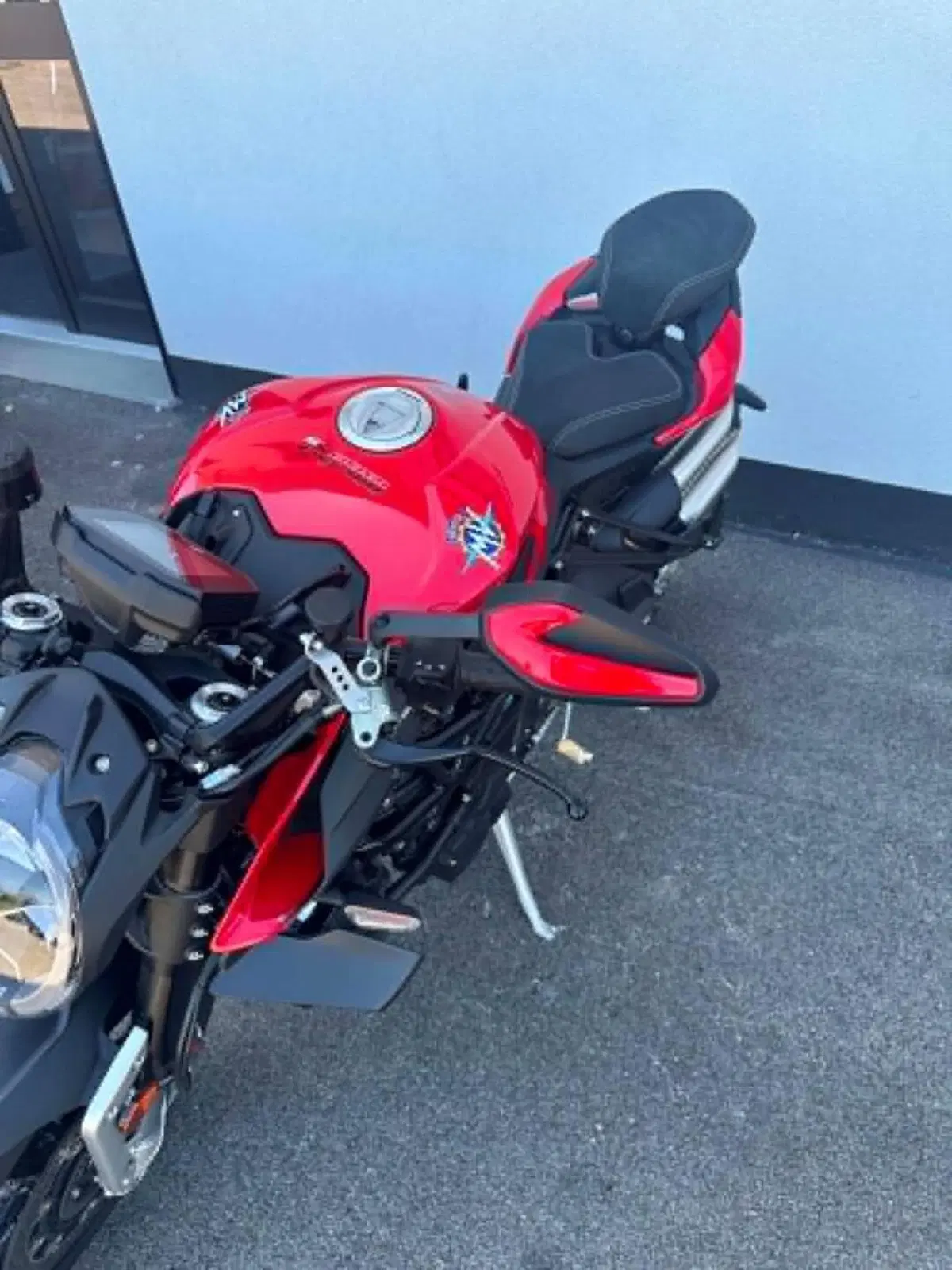 MV Agusta Brutale 1000 RS (2022 - 26) (4)