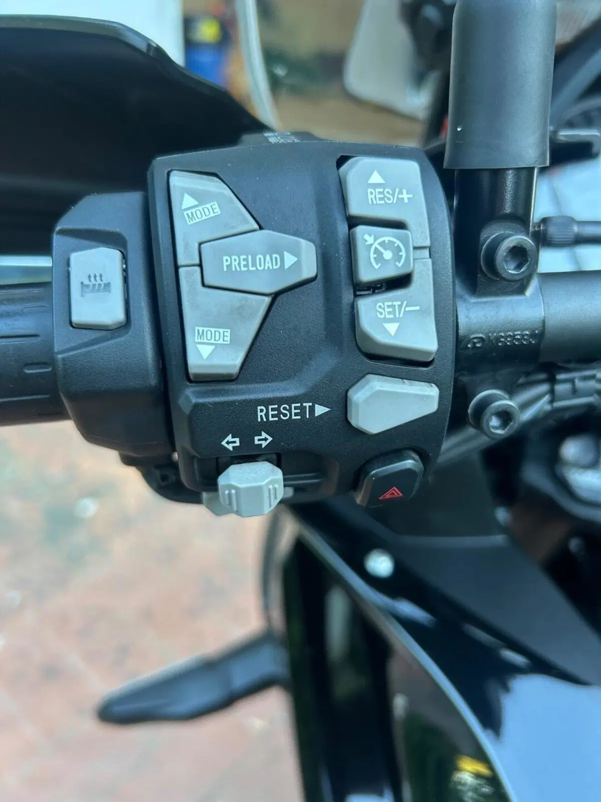 Kawasaki Versys 1000 SE Grand Tourer (2022 - 24) (4)