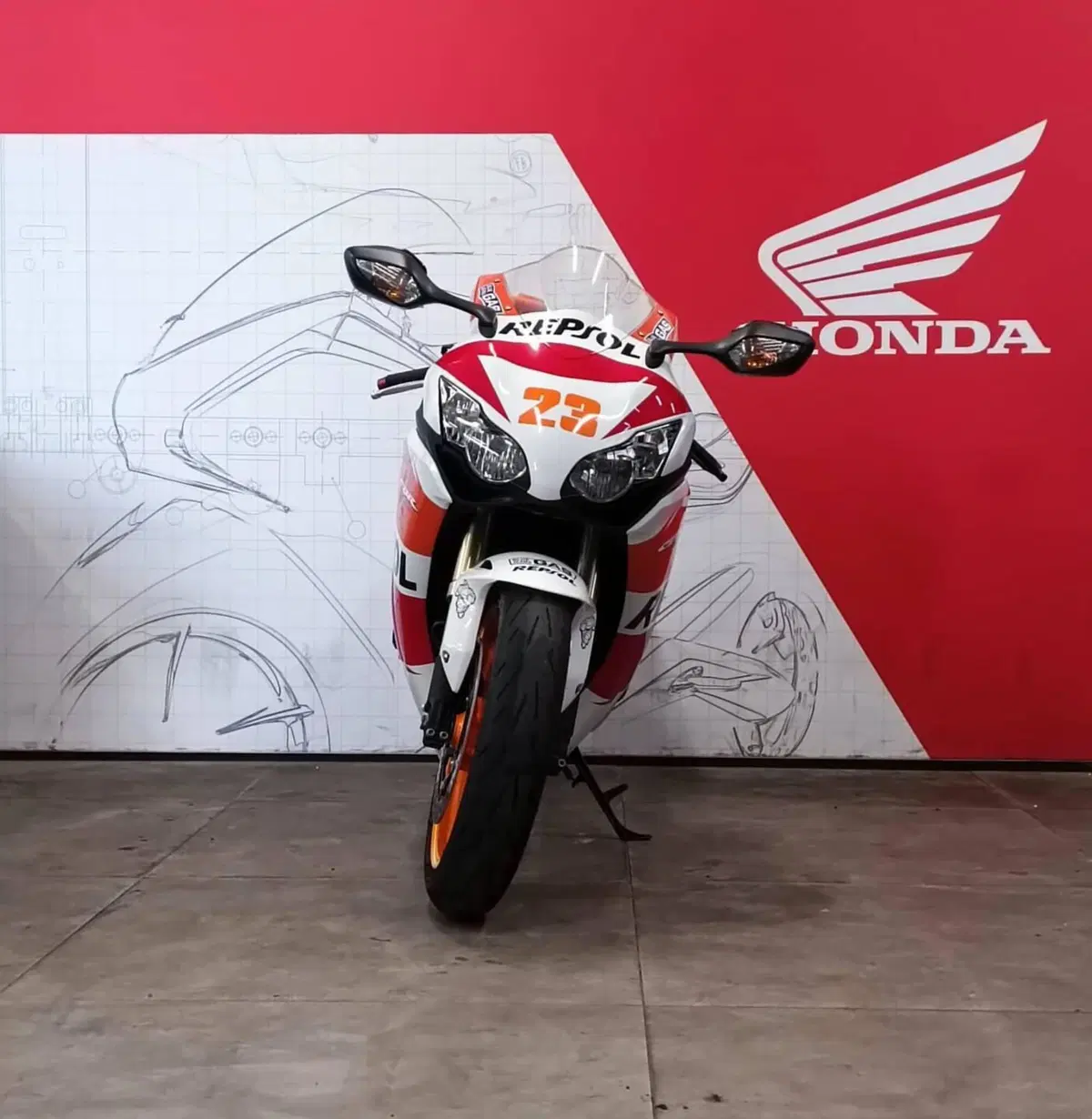 Honda CBR 1000 RR C- ABS (2009 - 11) (2)