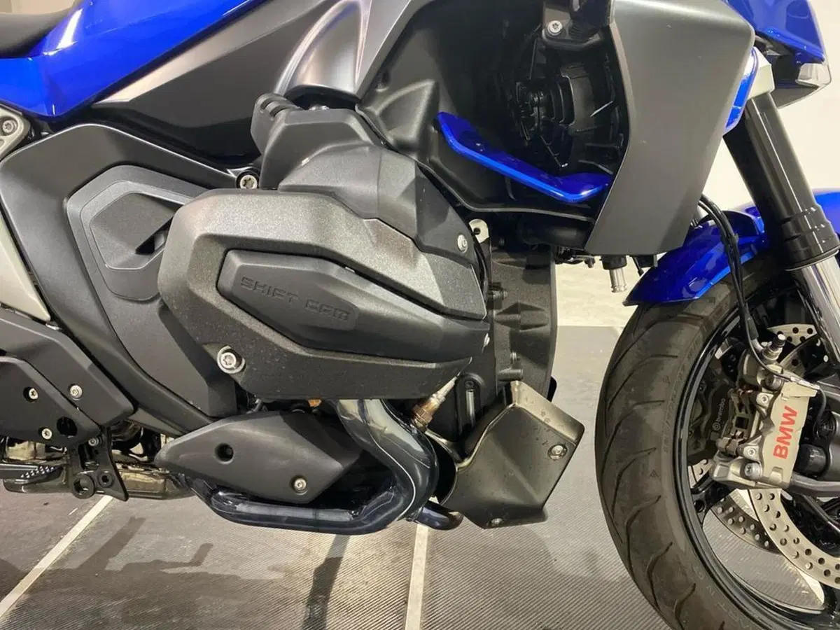 Bmw R 1300 R (2026 - 27) (12)