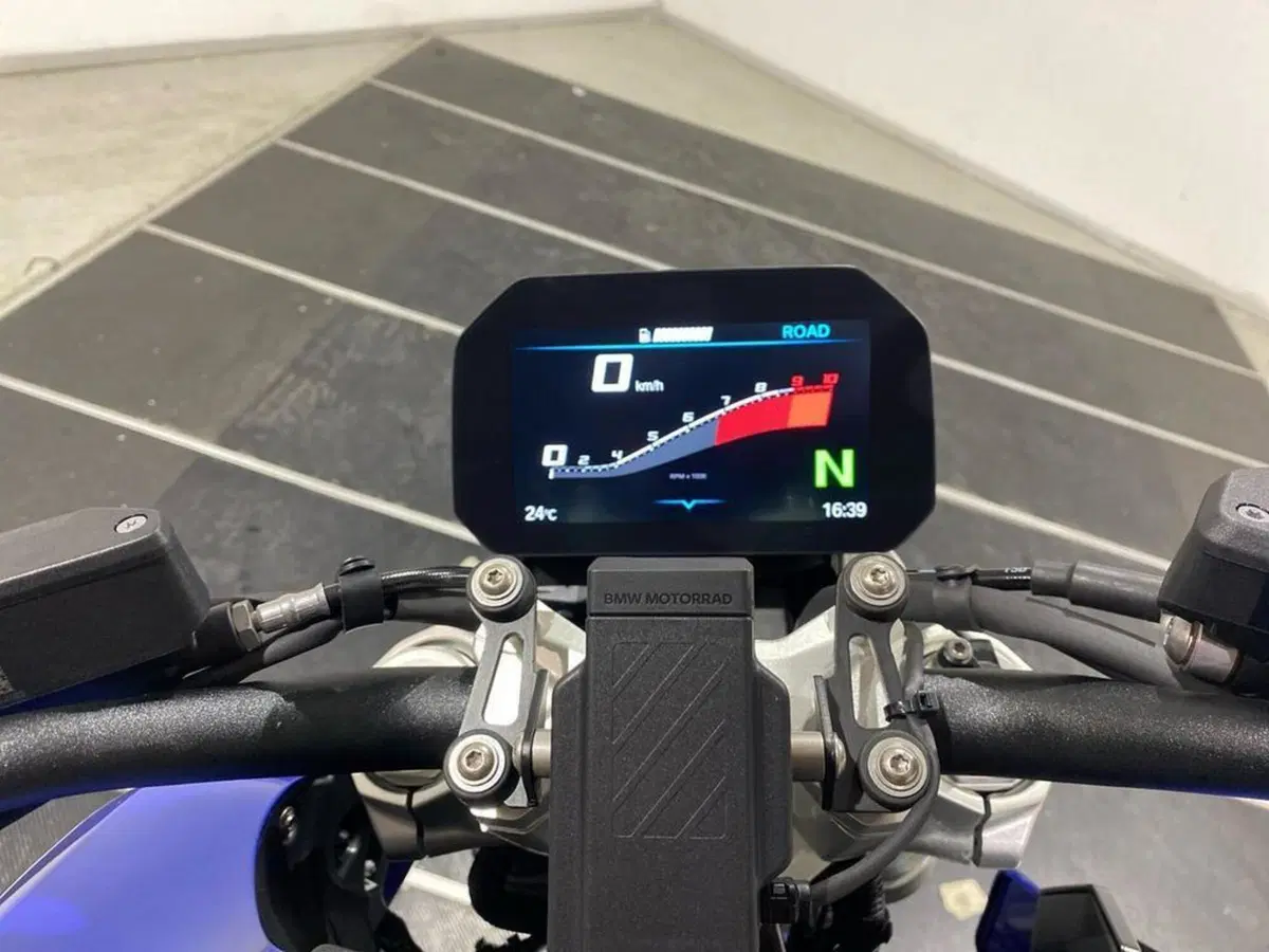 Bmw R 1300 R (2026 - 27) (6)