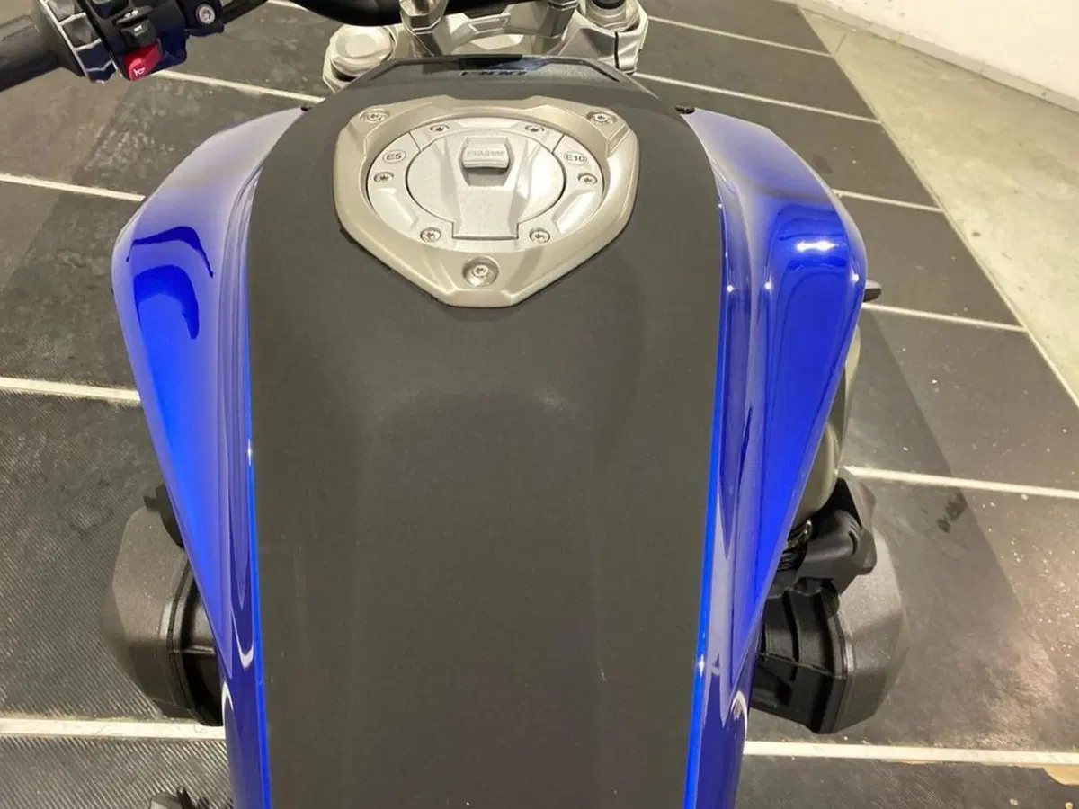 Bmw R 1300 R (2026 - 27) (9)