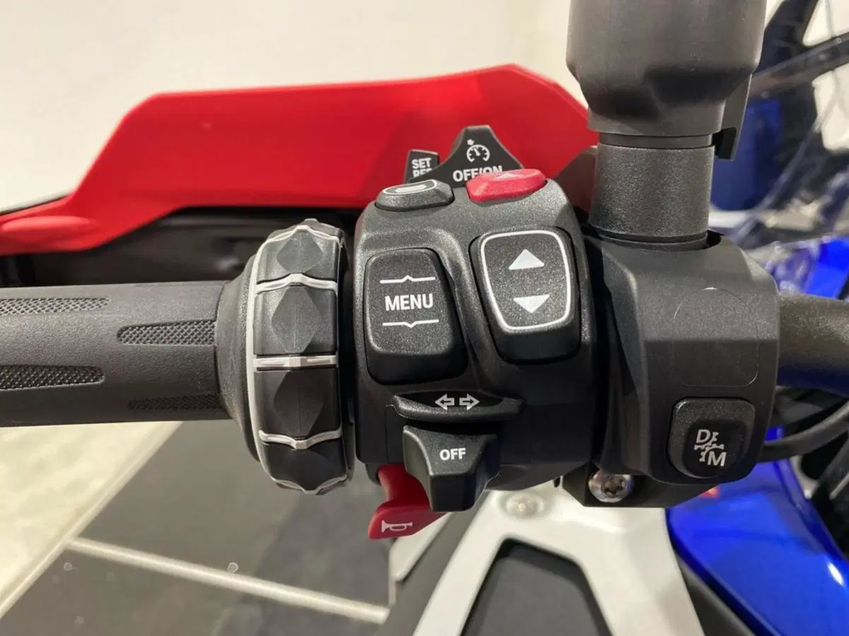 Bmw R 1300 GS Adventure ASA (2025 - 26) (7)
