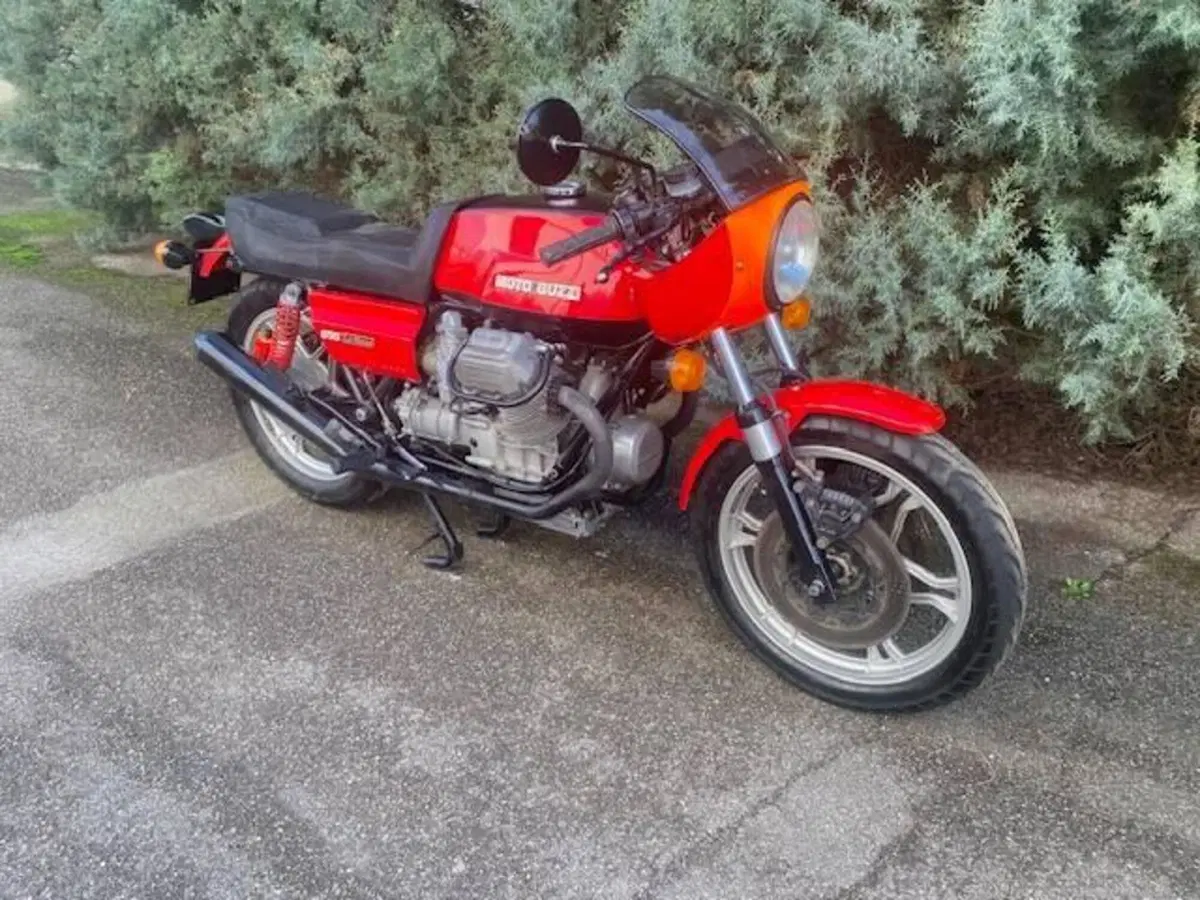 Moto Guzzi LE MANS 1 (2)