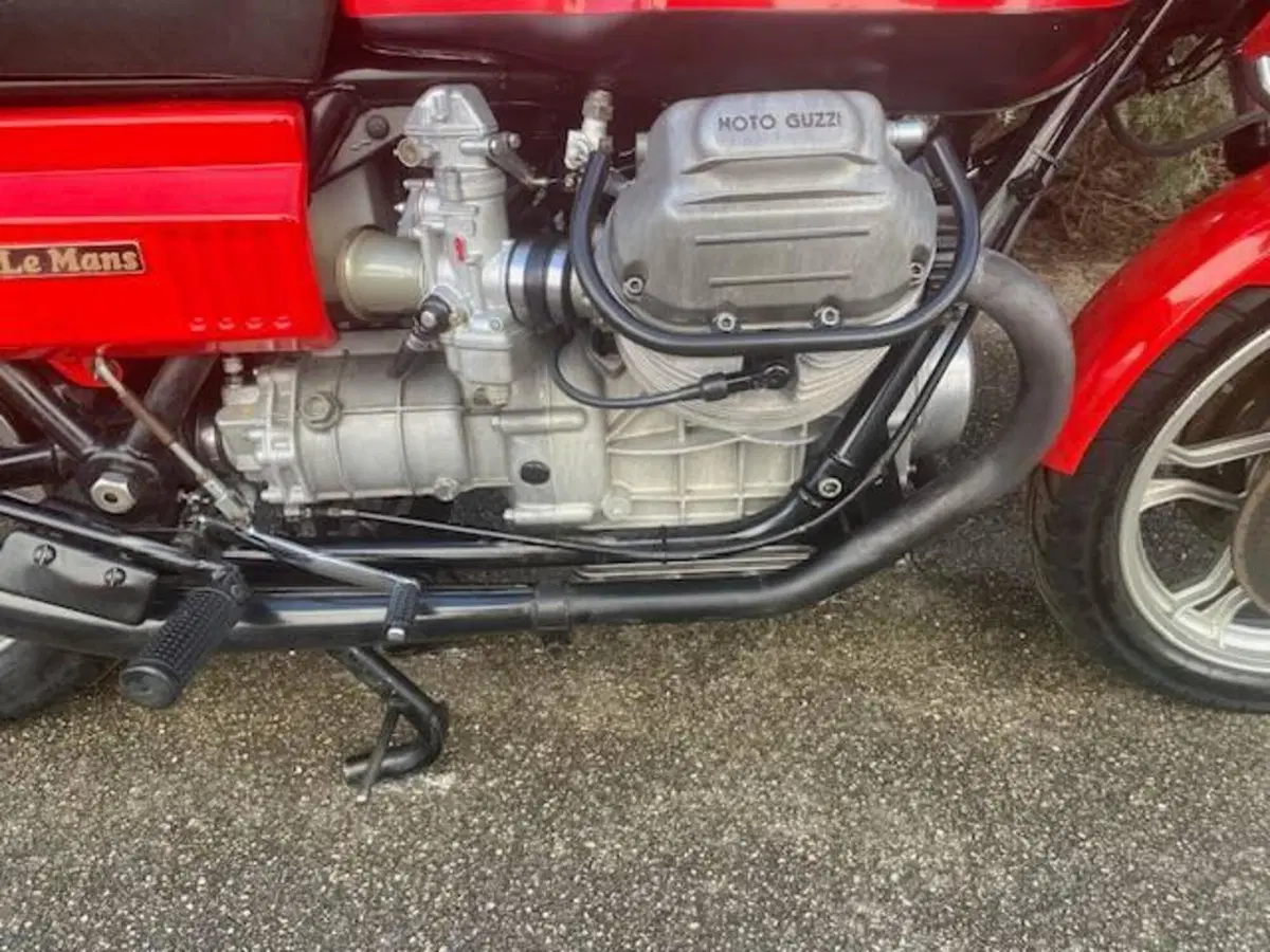 Moto Guzzi LE MANS 1 (5)