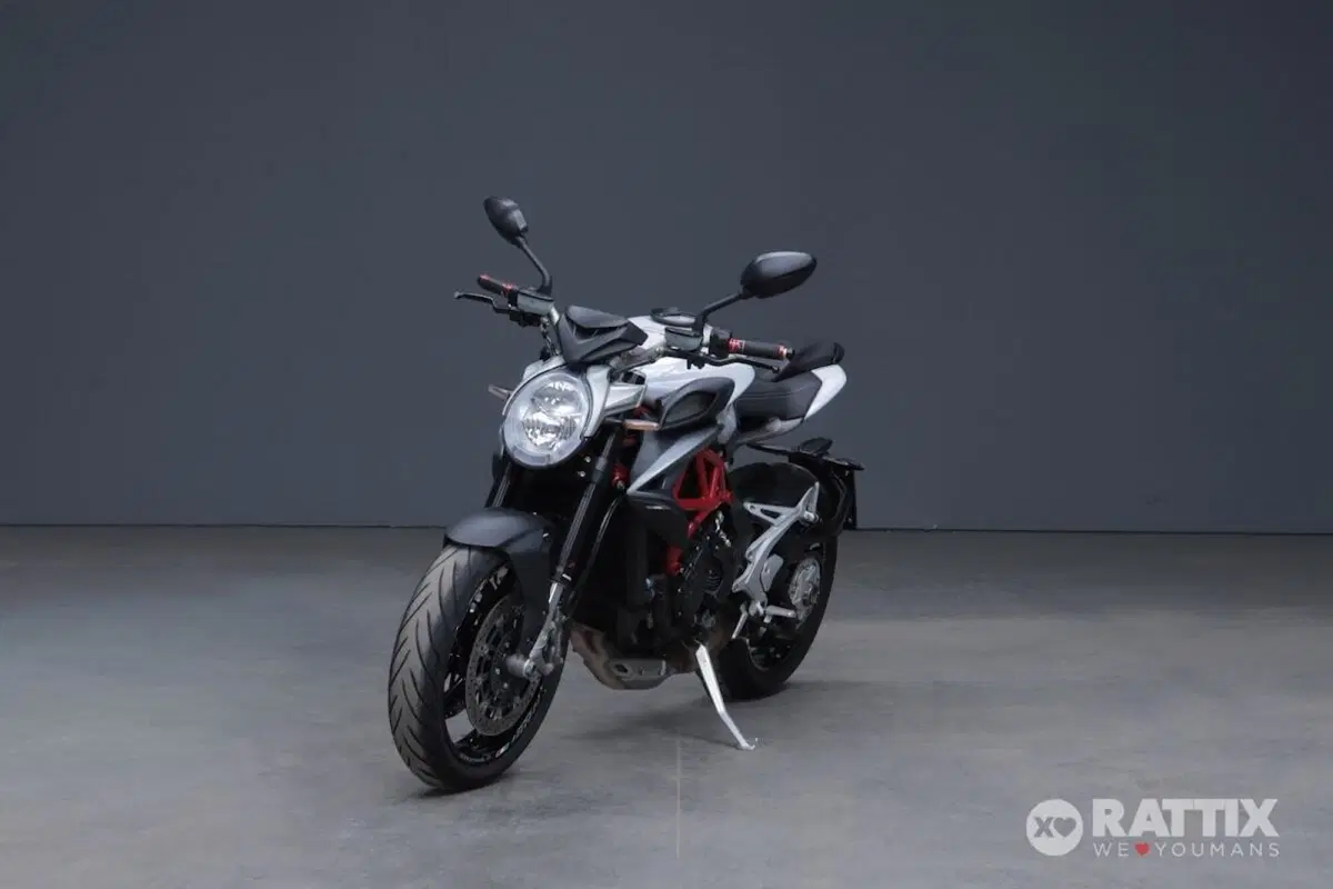 MV Agusta Brutale 800 (2012 - 15) (2)