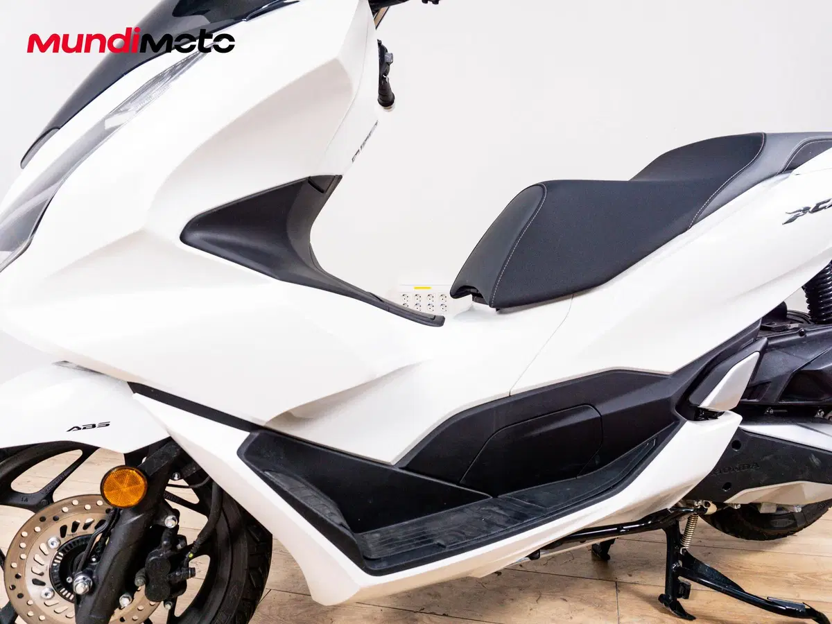 Honda PCX 125 (2017 - 18) (9)