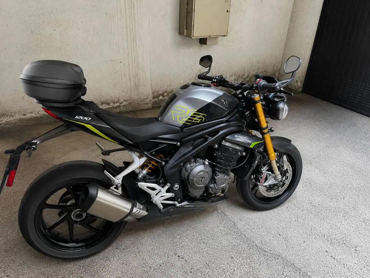 Triumph Speed Triple 1200 RS (2025 - 26) (6)