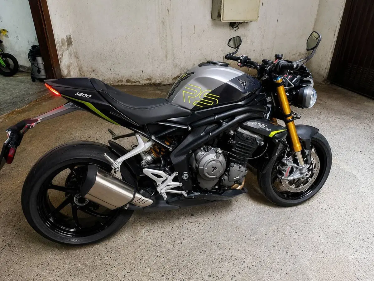 Triumph Speed Triple 1200 RS (2025 - 26) (7)