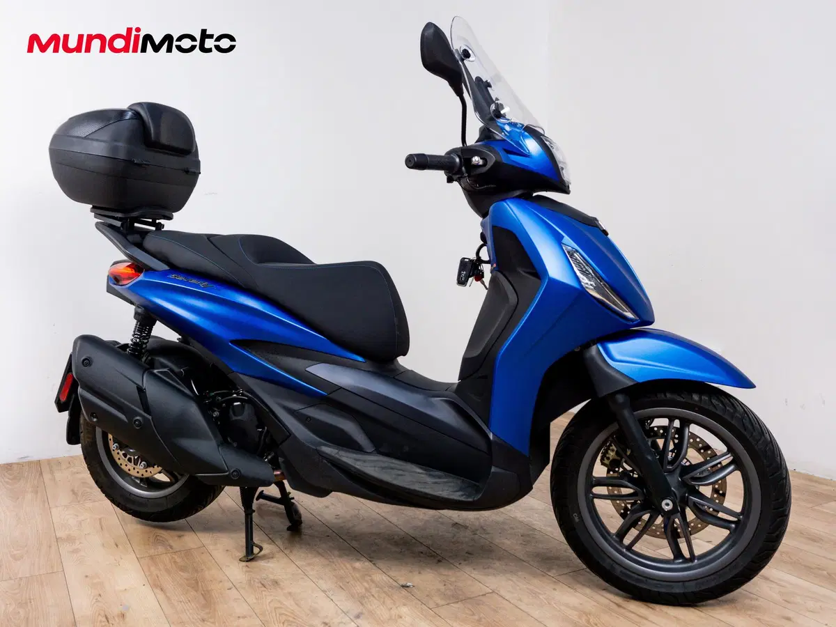 Piaggio Beverly 400 S (2025 - 26) (2)