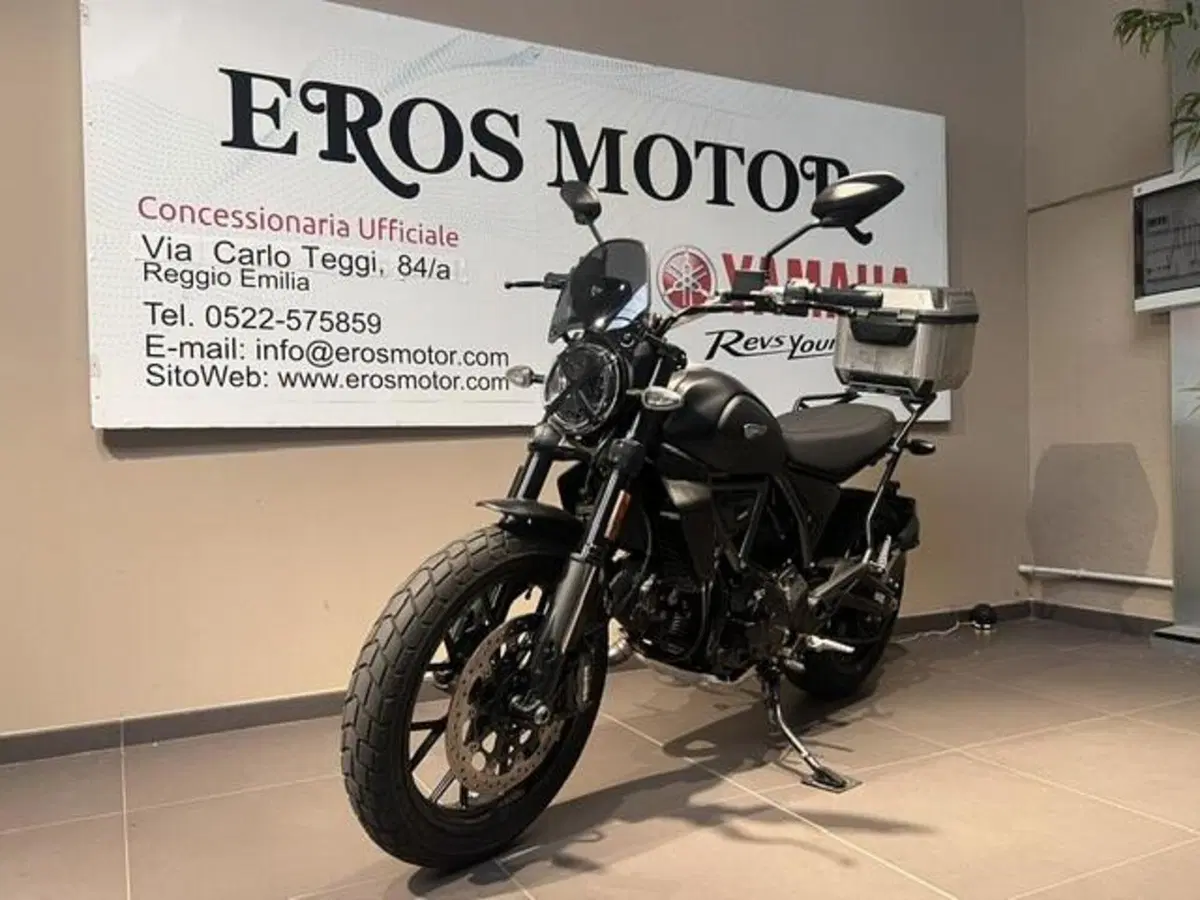 Ducati Scrambler 800 Icon Dark (2025 - 26) (5)