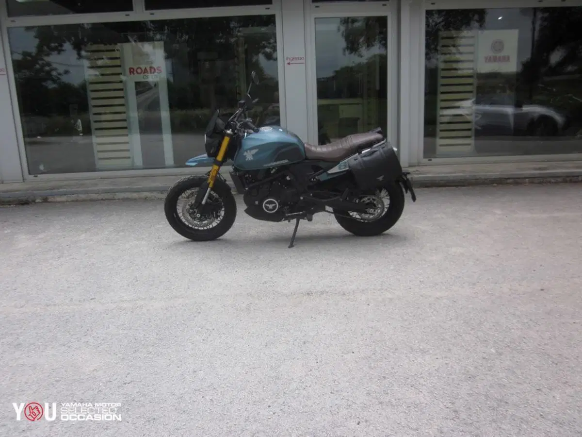 Moto Morini SEIEMMEZZO SCR (2022 - 26) (2)