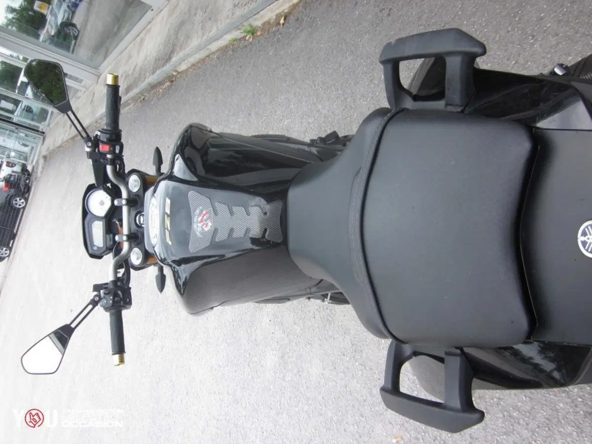 Yamaha FZ8 (2010 - 12) (4)