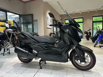 Yamaha X-Max 300 Tech Max (2021 - 24) usata