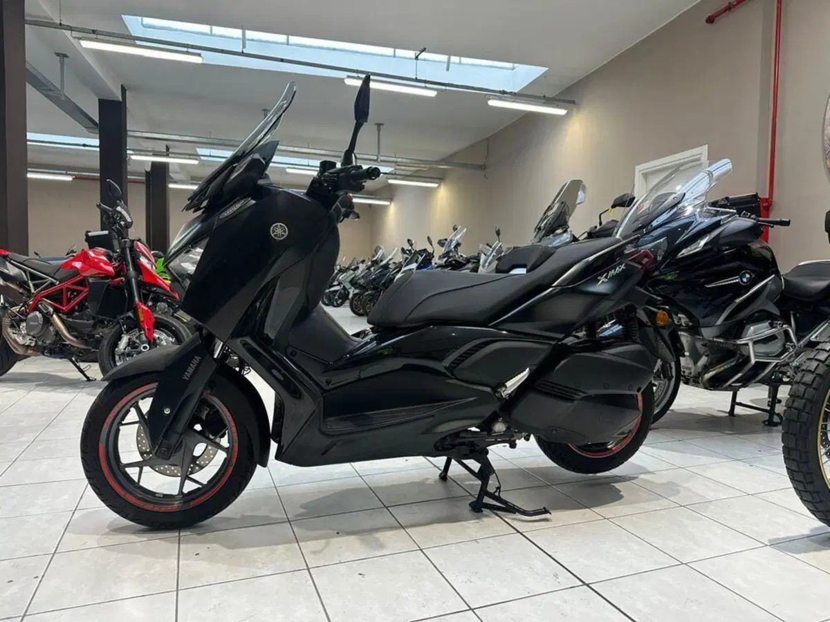 Yamaha X-Max 300 Tech Max (2021 - 24) (3)