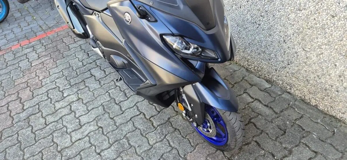 Yamaha T-Max 560 (2022 - 24) (2)