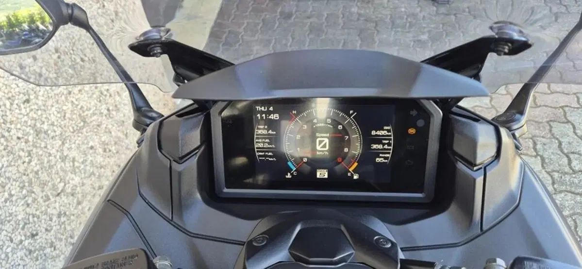 Yamaha T-Max 560 (2022 - 24) (4)
