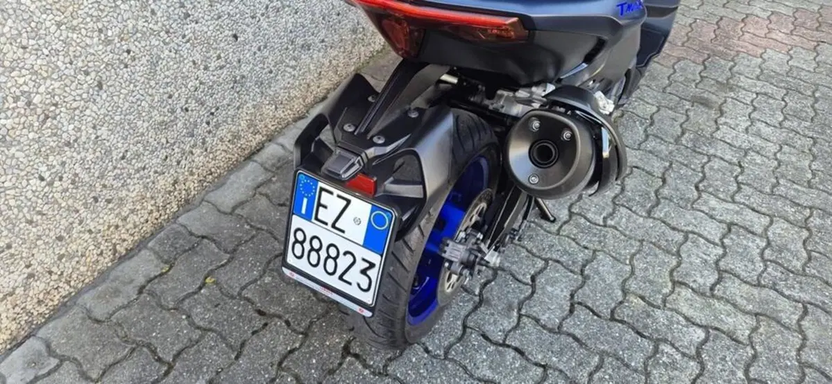 Yamaha T-Max 560 (2022 - 24) (3)