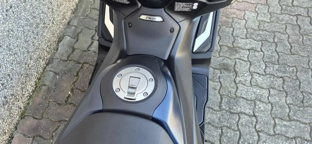 Yamaha T-Max 560 (2022 - 24) (6)