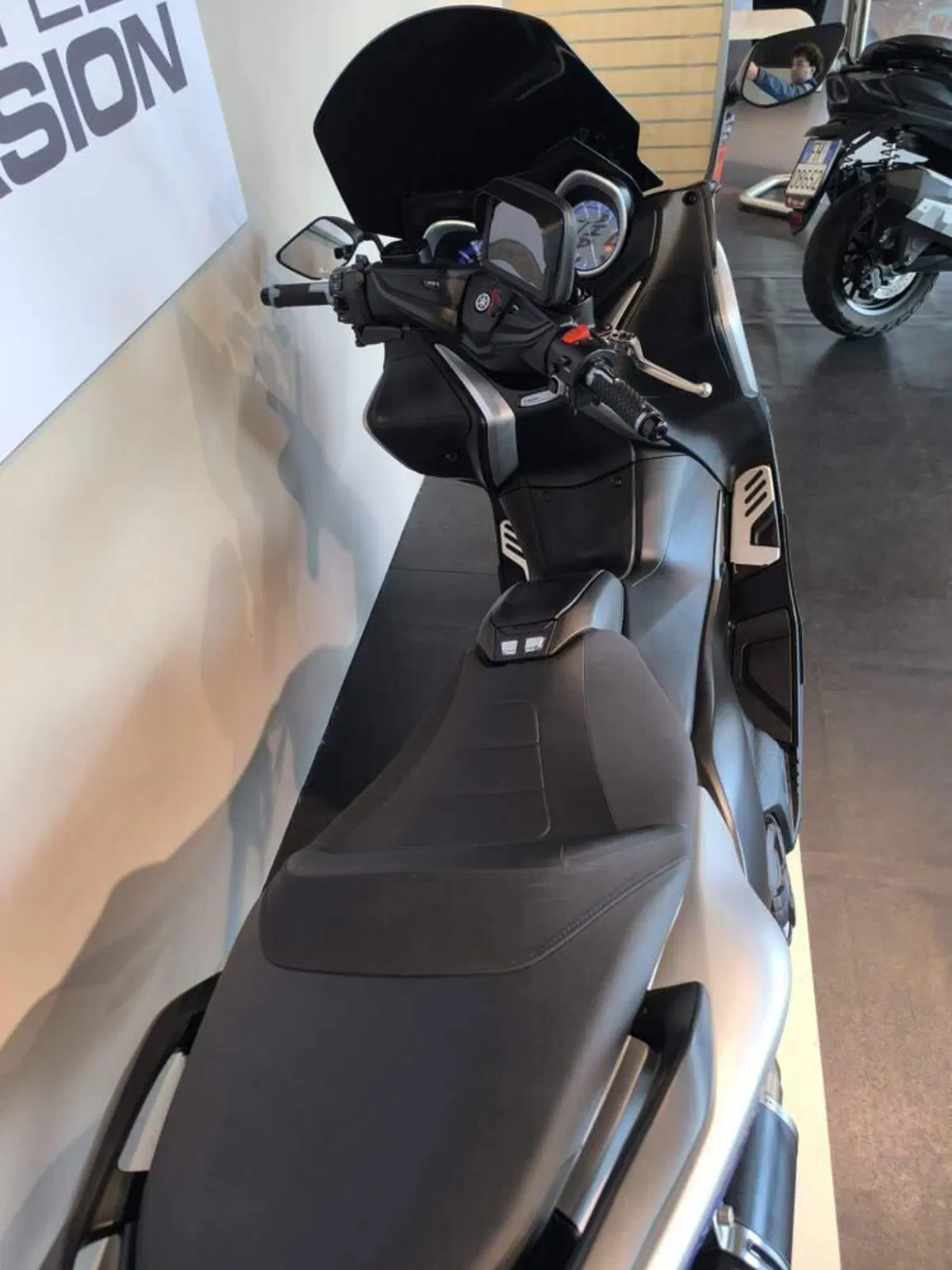 Yamaha T-Max 530 SX (2017 - 19) (10)