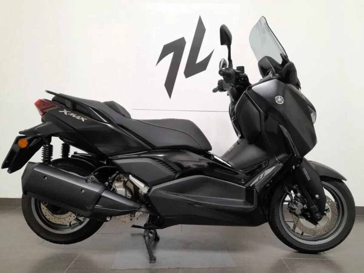Yamaha X-Max 300 Tech Max (2021 - 24) (7)