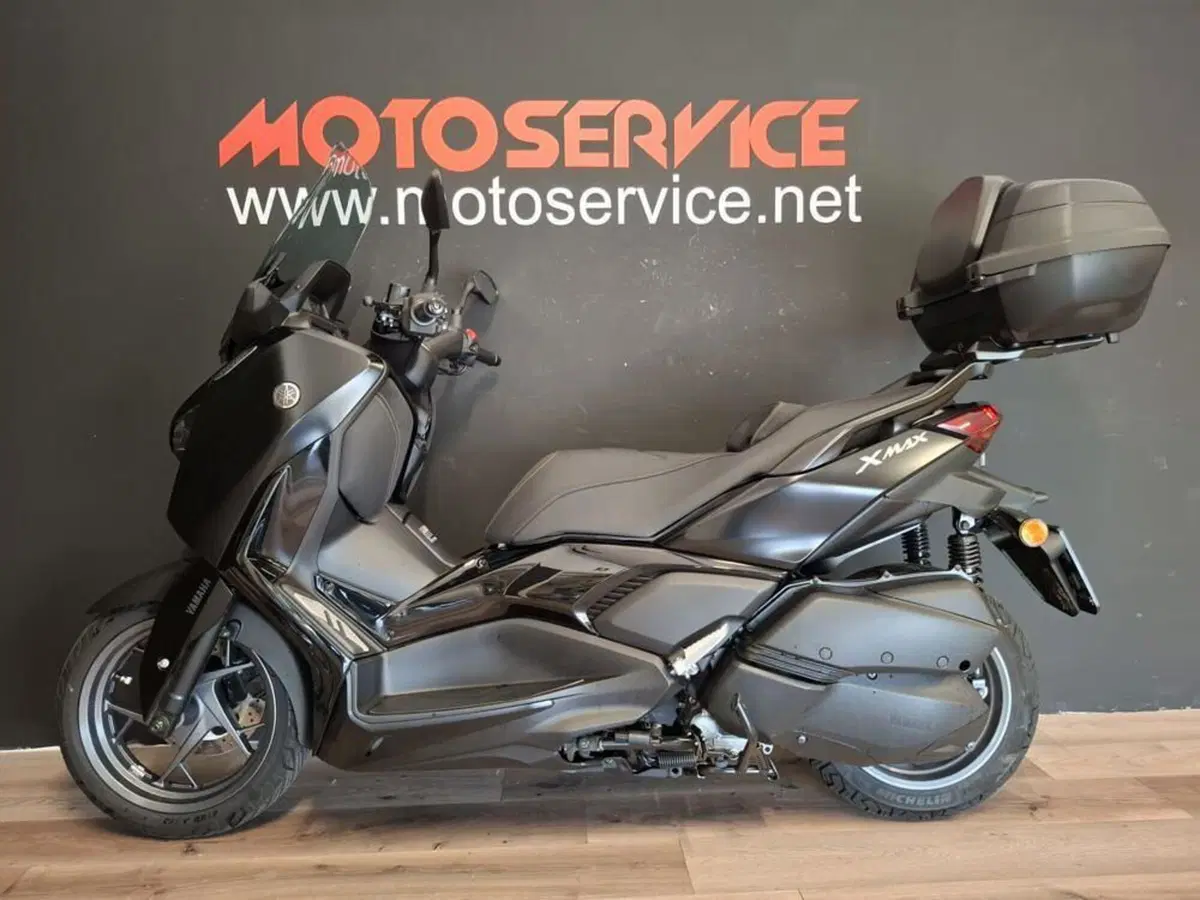 Yamaha X-Max 300 Tech Max (2021 - 24) (5)