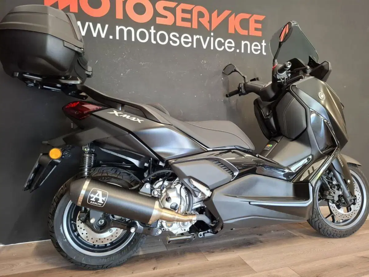 Yamaha X-Max 300 Tech Max (2021 - 24) (4)