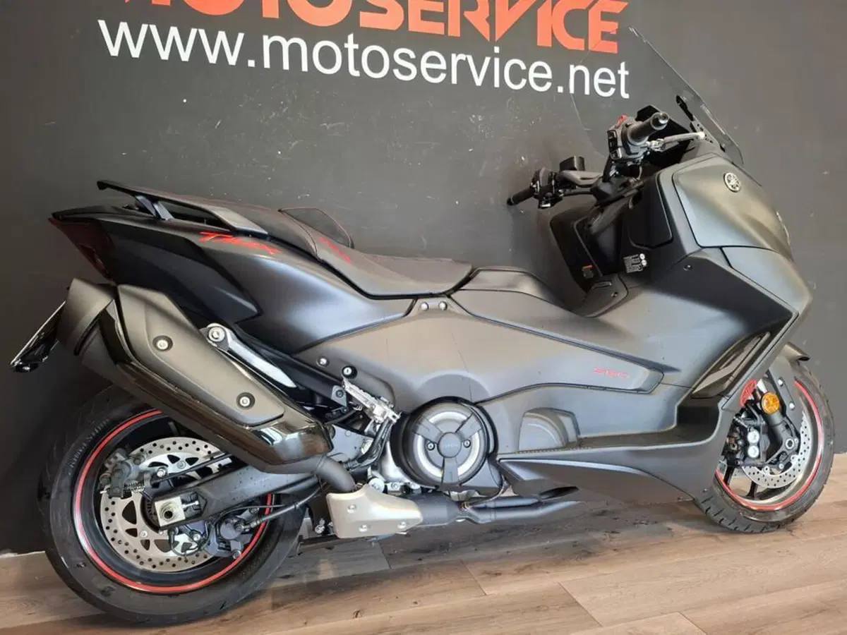 Yamaha T-Max 560 (2022 - 24) (5)
