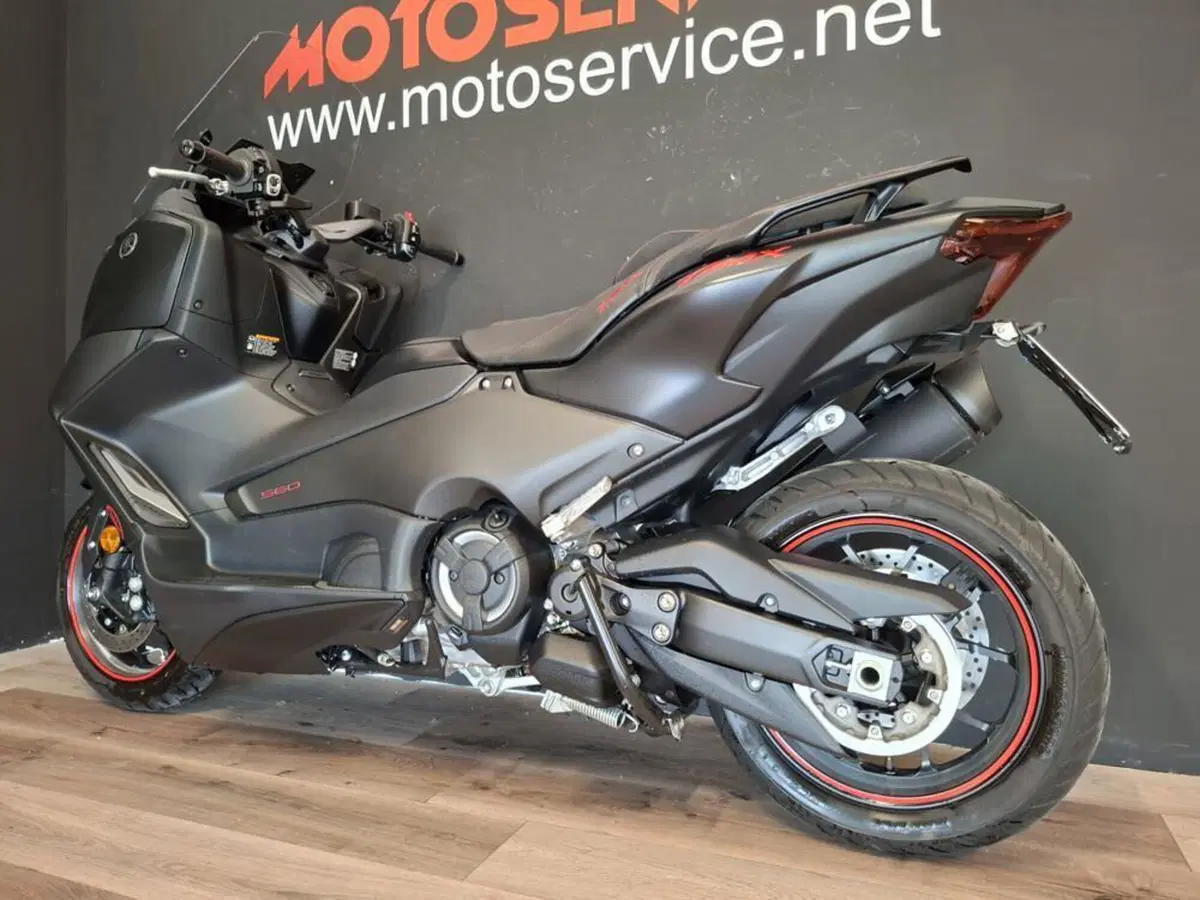 Yamaha T-Max 560 (2022 - 24) (3)