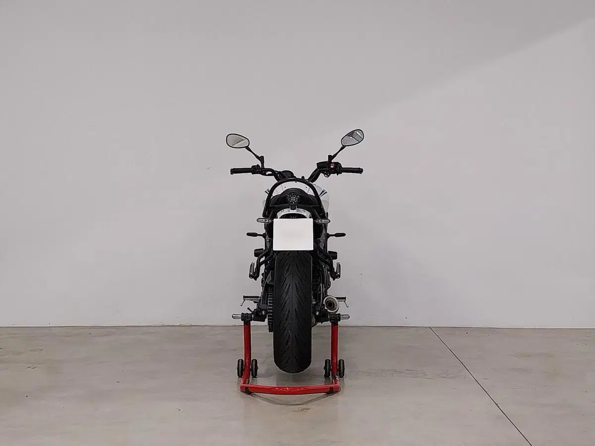Yamaha XSR 700 (2022 - 26) (5)